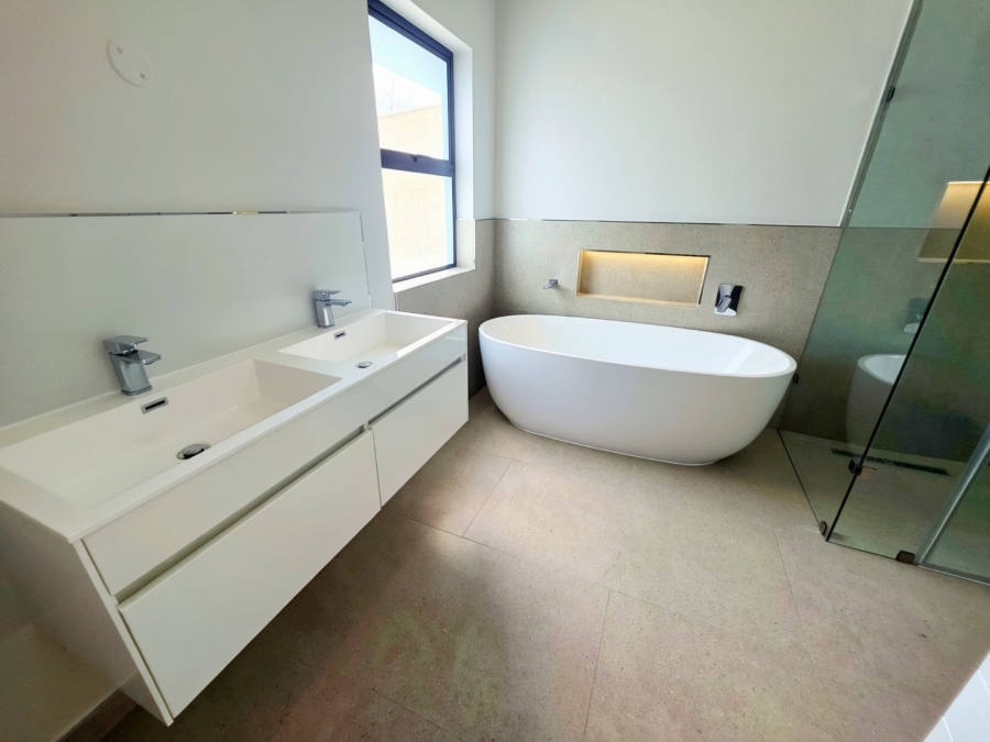 4 Bedroom Property for Sale in Sandown Western Cape
